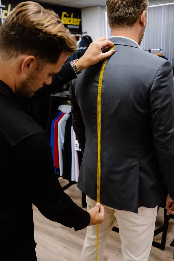 Maatopname voor bedrijfskleding